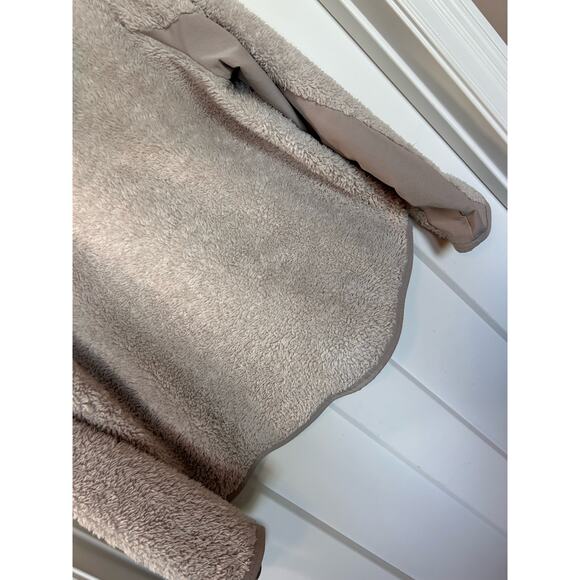 Nike Women's Sherpa Fleece Hooded Sweatshirt Pullover Training Cream Size Medium - Picture 10 of 13